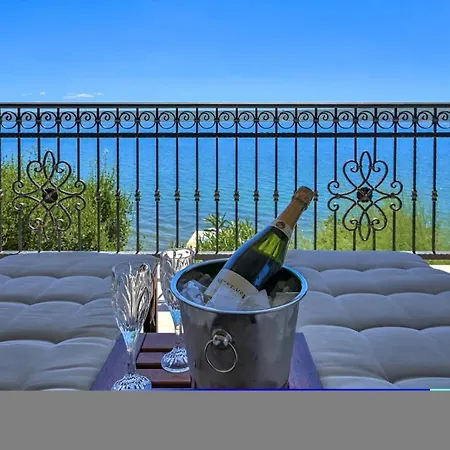 Crowonder Beachfront Donatella With Amazing Seaview And Garden * 포세다르예