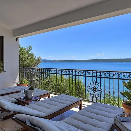 Crowonder Beachfront Donatella With Amazing Seaview And Garden 빌라 포세다르예